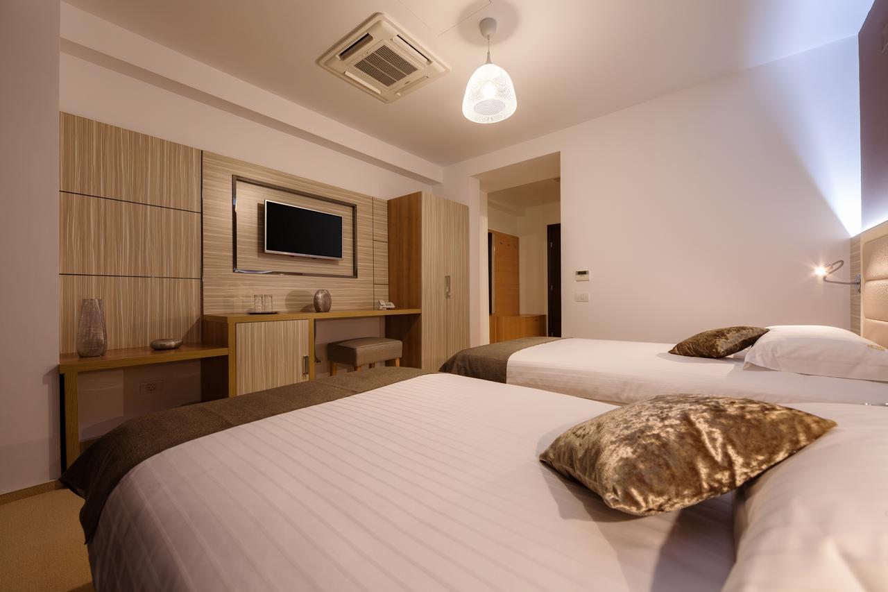 Hotel Premium Wellness Institute Bucarest Exterior foto